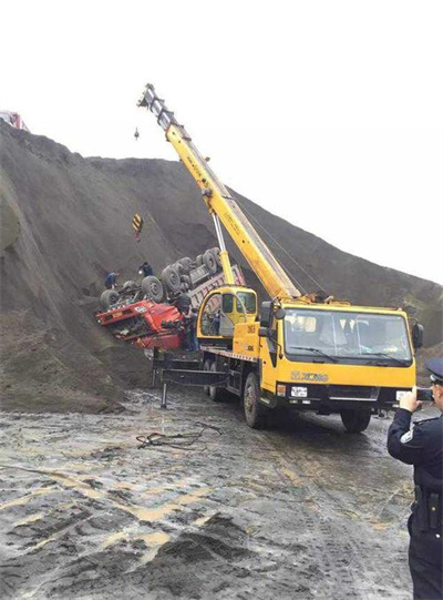 吉木萨尔上犹道路救援